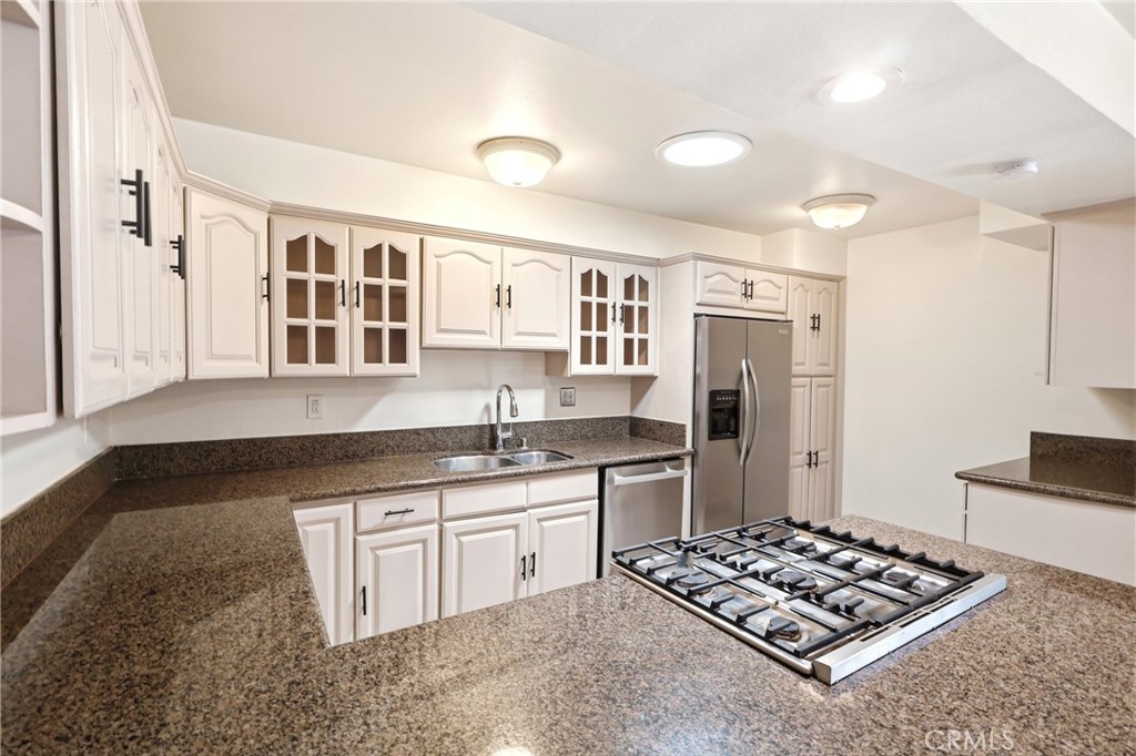 524 E Ghent
