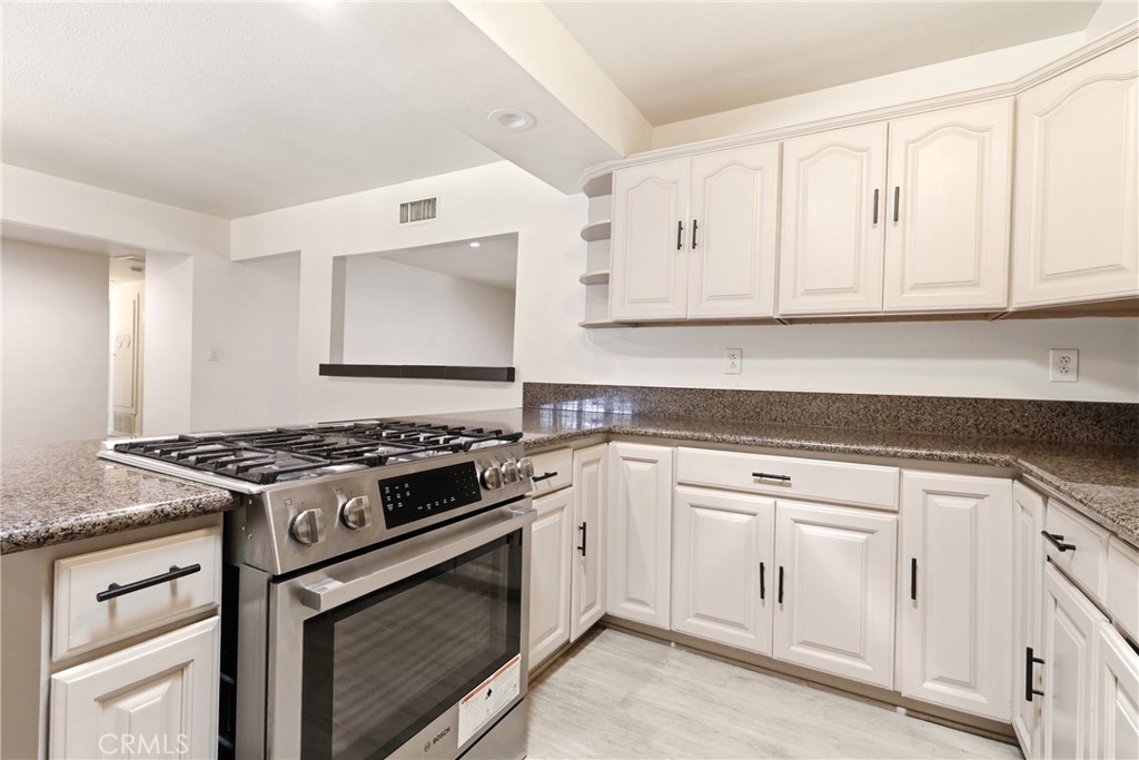 524 E Ghent