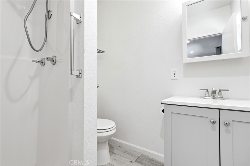 524 E Ghent