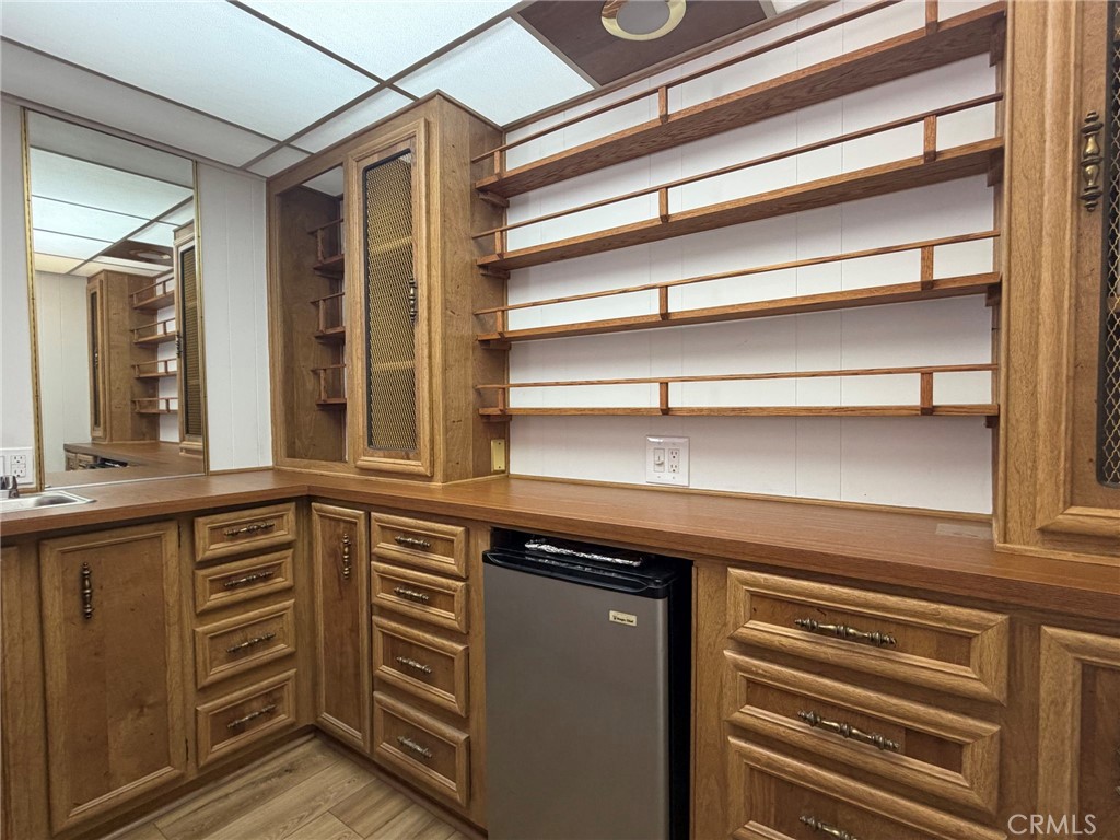 929 E Foothill Boulevard 52