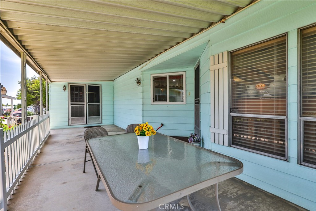 929 E Foothill Boulevard 52