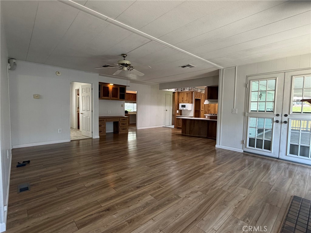 929 E Foothill Boulevard 52