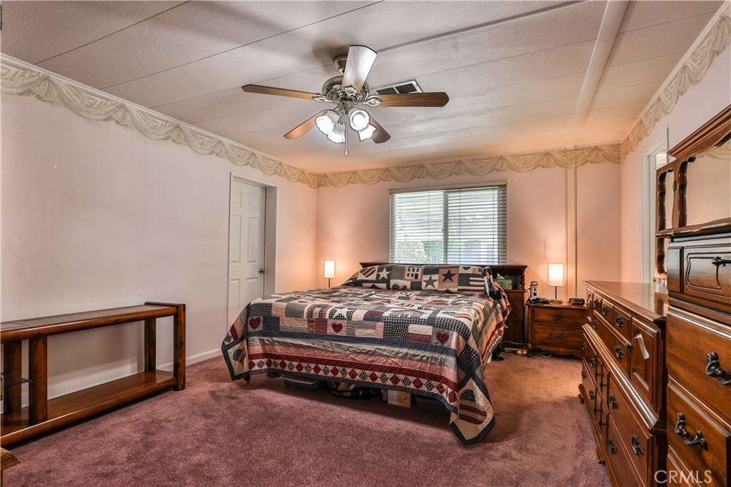 929 E Foothill Boulevard 52