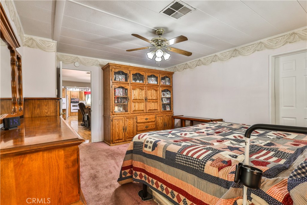 929 E Foothill Boulevard 52