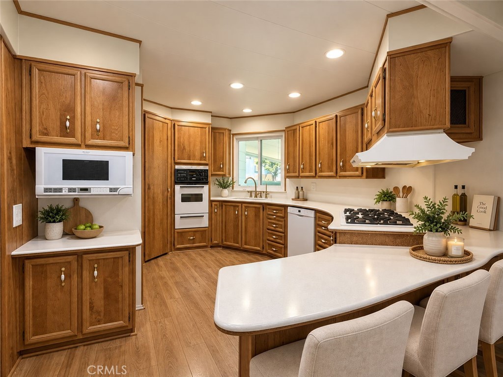 929 E Foothill Boulevard 52