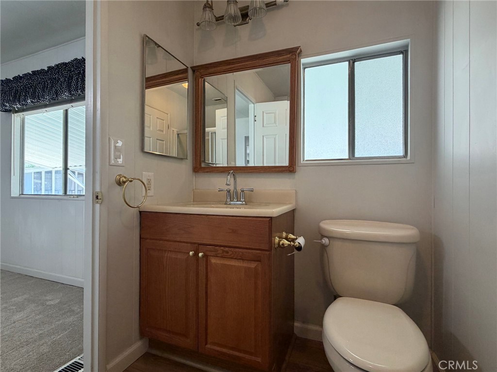 929 E Foothill Boulevard 52