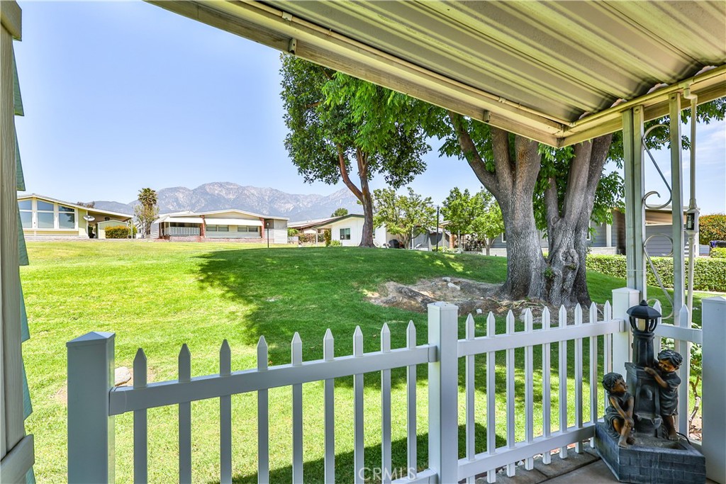 929 E Foothill Boulevard 52