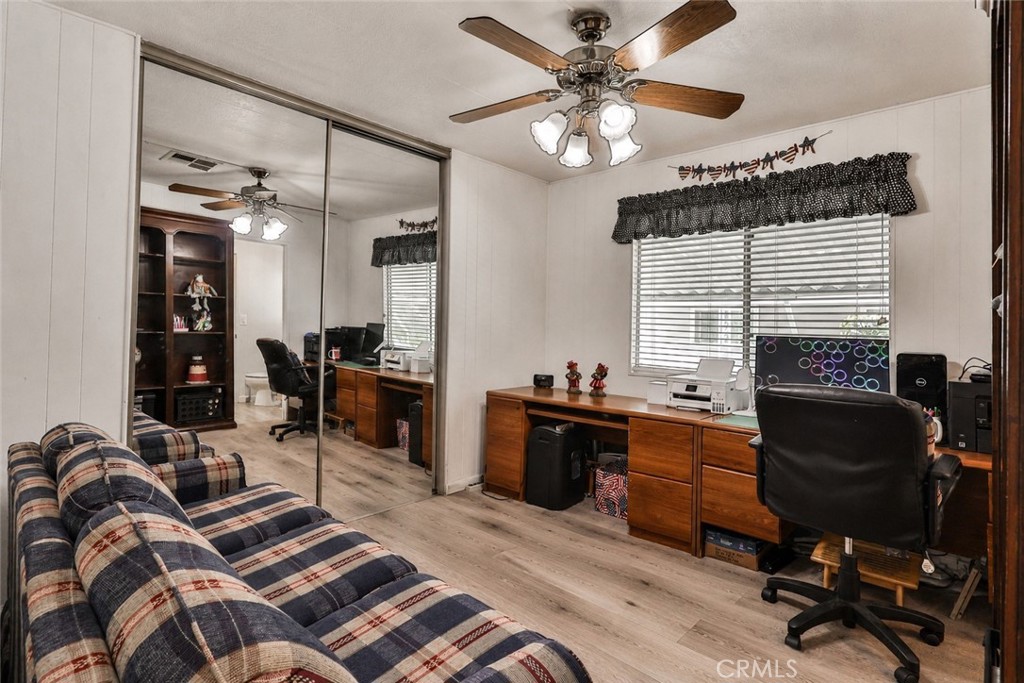 929 E Foothill Boulevard 52