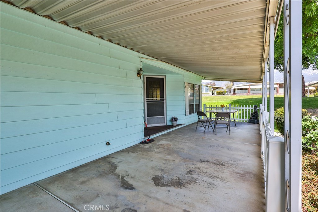 929 E Foothill Boulevard 52
