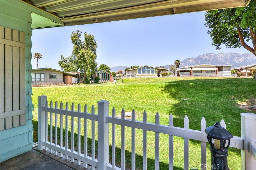 929 E Foothill Boulevard 52