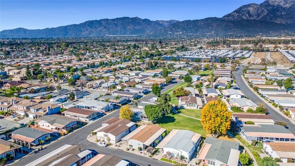 929 E Foothill Boulevard 52