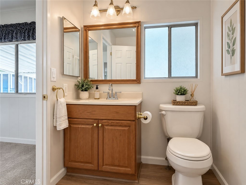 929 E Foothill Boulevard 52