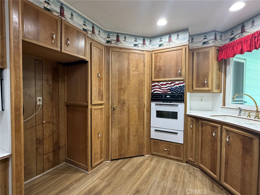 929 E Foothill Boulevard 52