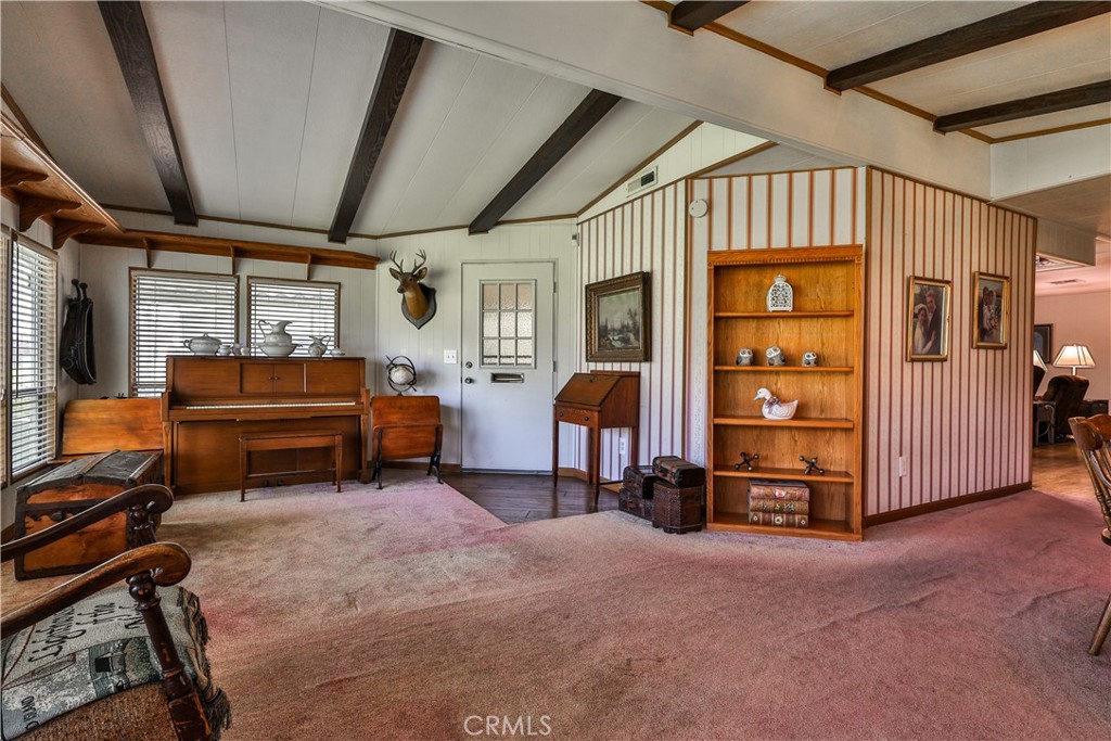 929 E Foothill Boulevard 52