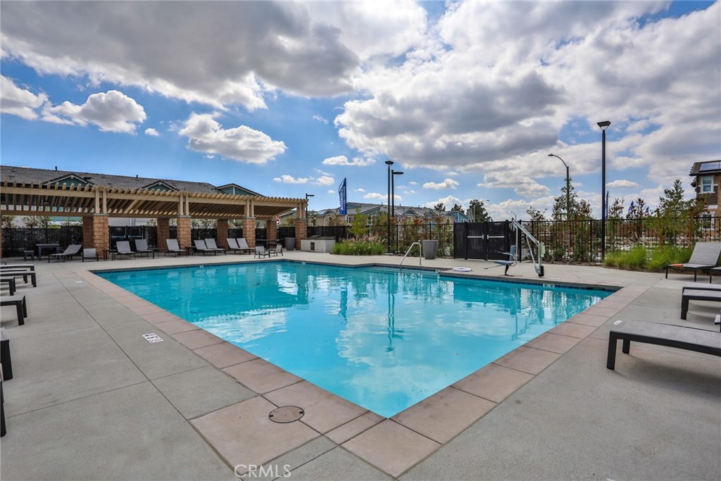 6932 Sierra Vista 5