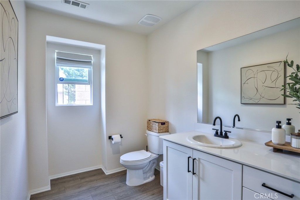 6932 Sierra Vista 5