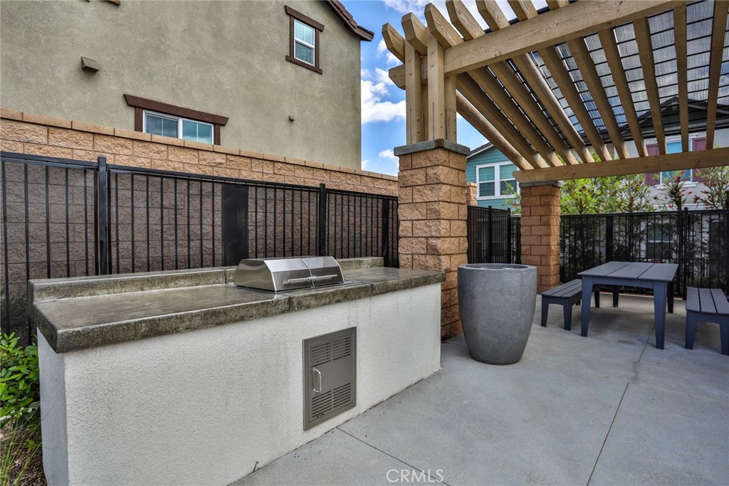 6392 Sierra Vista 5