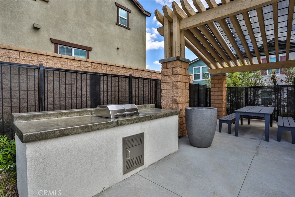 6932 Sierra Vista 5