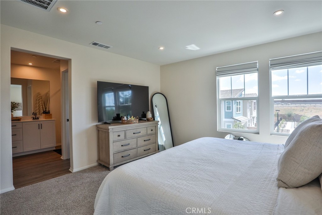 6392 Sierra Vista 5