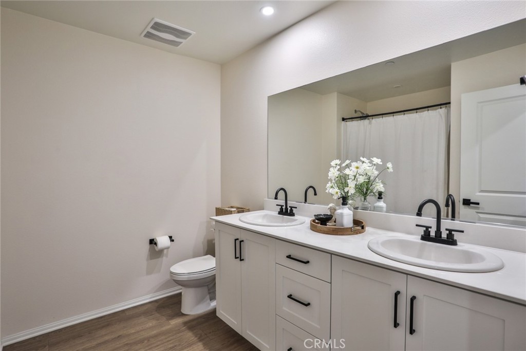 6932 Sierra Vista 5
