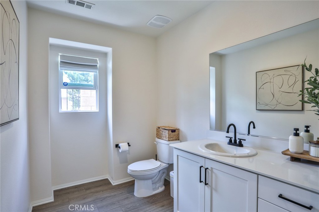 6392 Sierra Vista 5