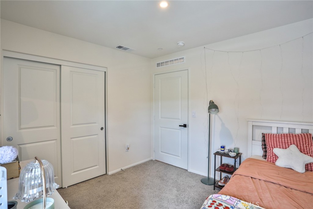 6932 Sierra Vista 5