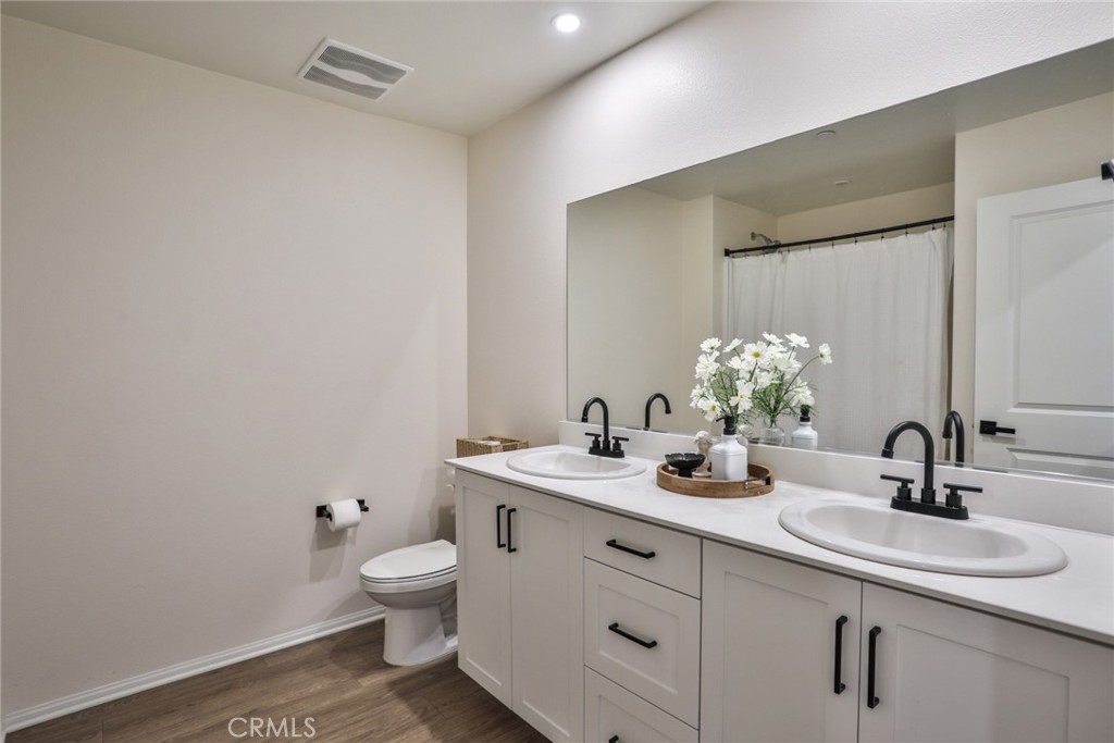 6932 Sierra Vista 5