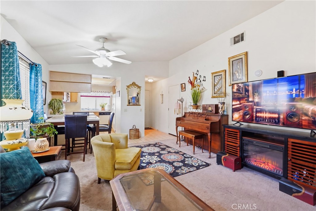 28042 CALLE VALLARTA