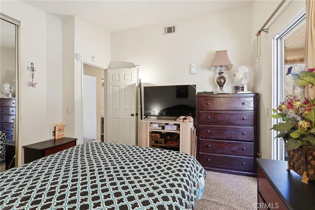 28042 CALLE VALLARTA