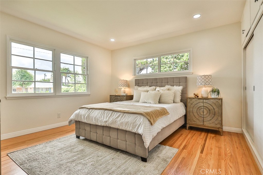 708 S Inman Road