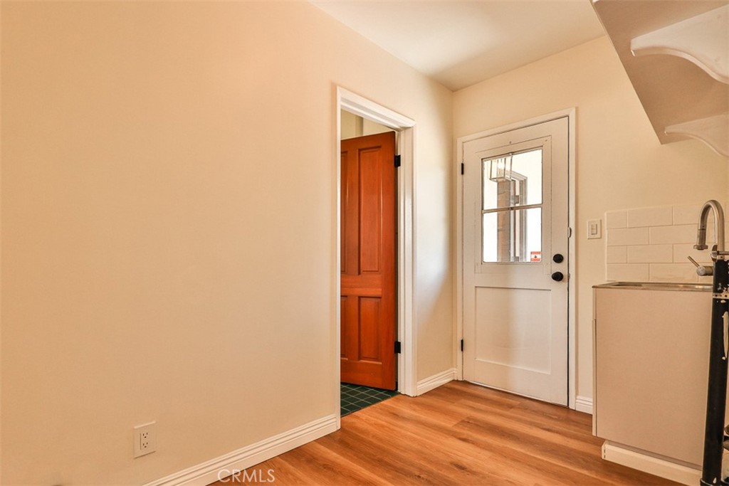 708 S Inman Road