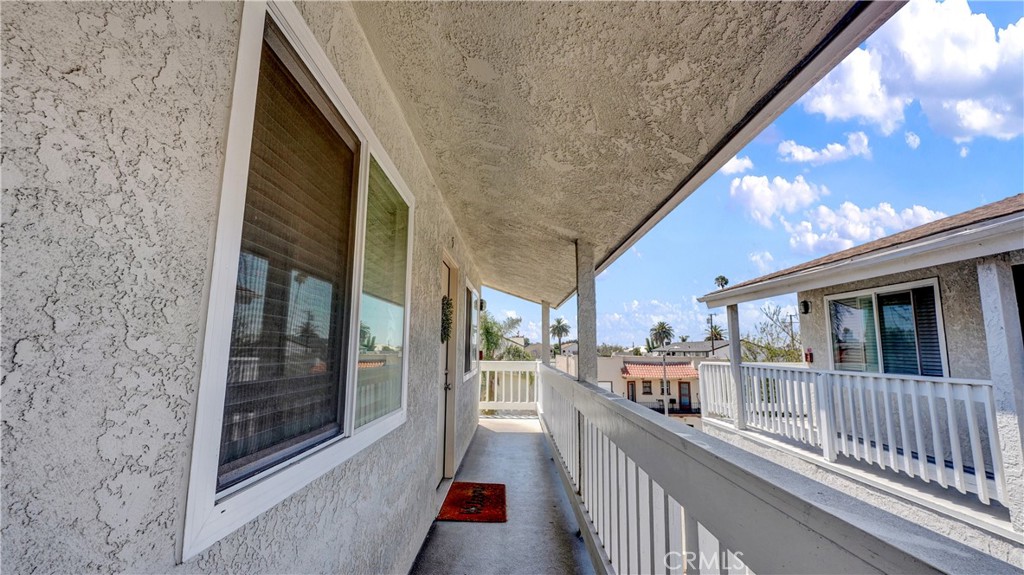 1140 Molino Avenue 5