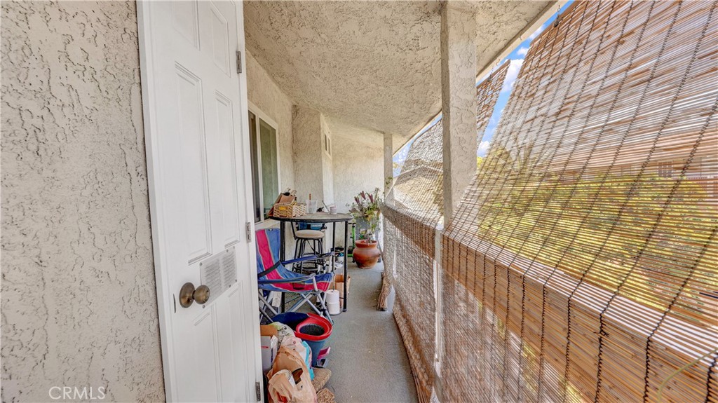1140 Molino Avenue 5