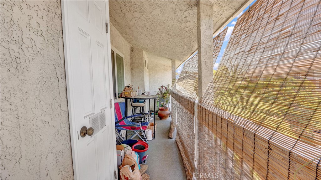 1140 Molino Avenue 5