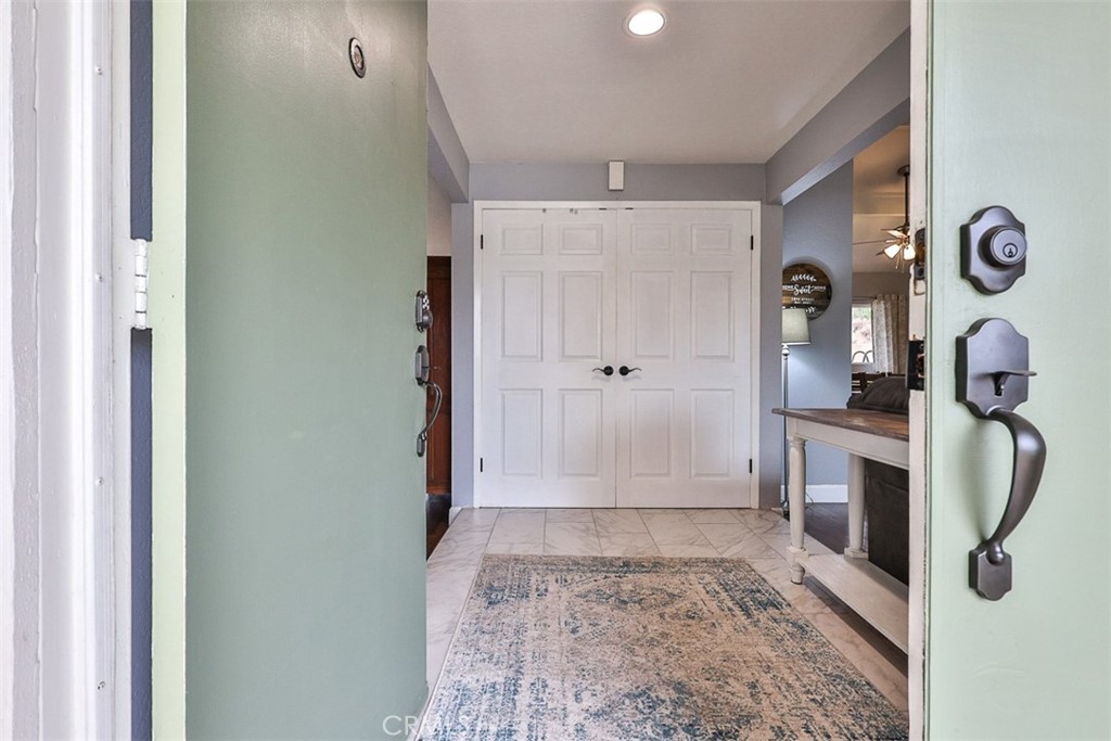 1421 E 15th