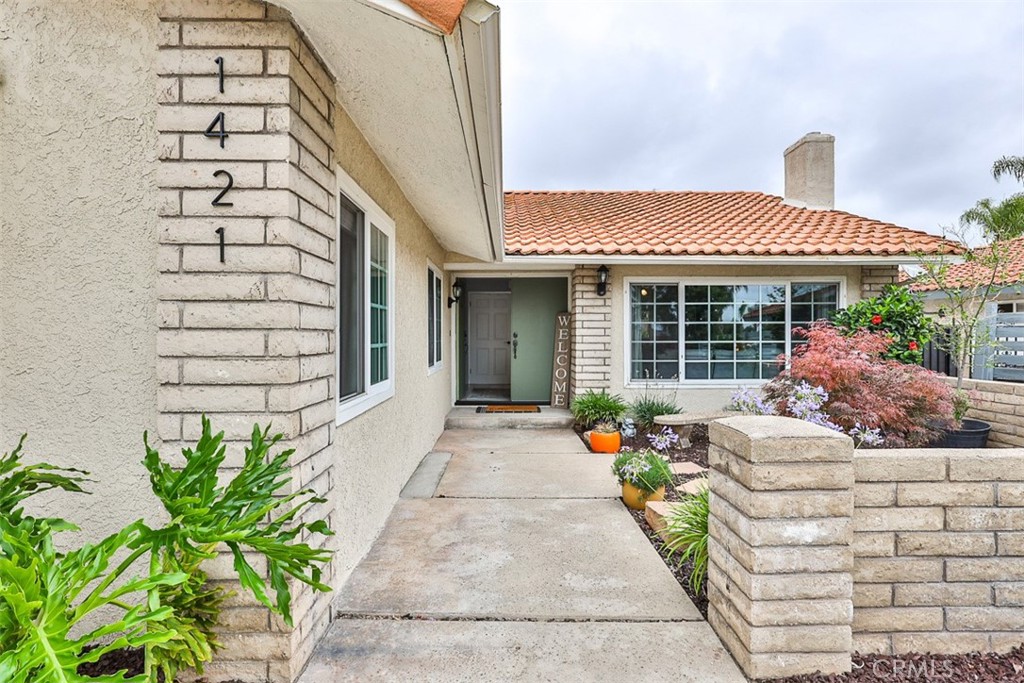 1421 E 15th