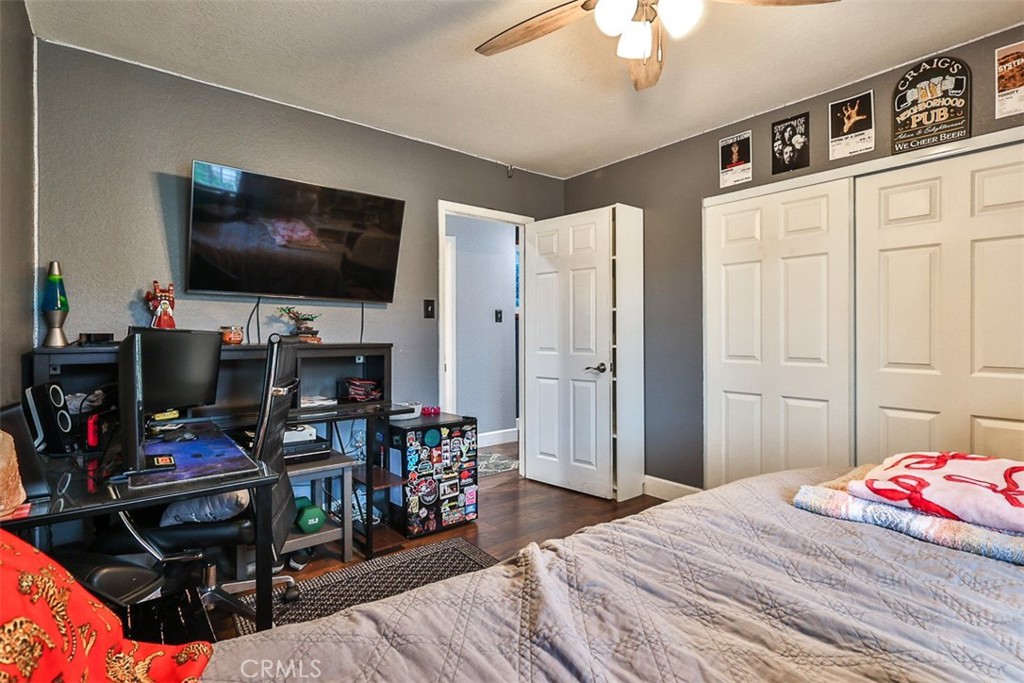 1421 E 15th