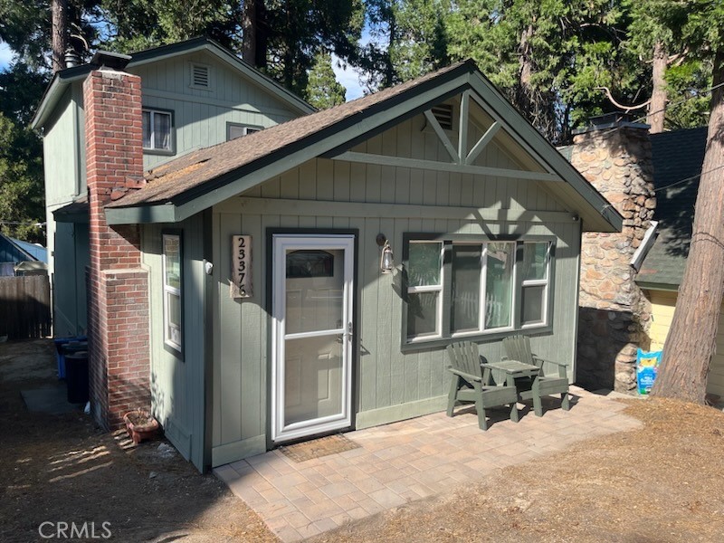 23376 Crestline Road