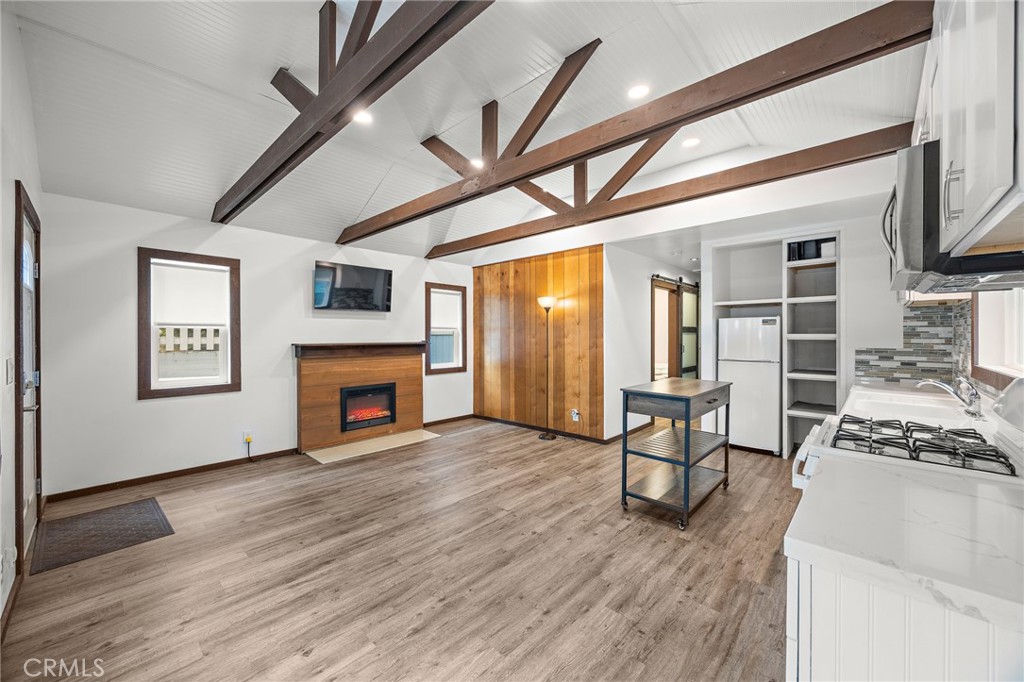 23376 Crestline Road
