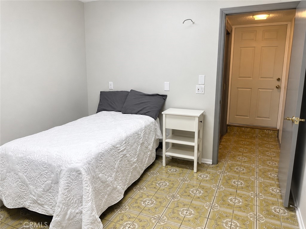 22603 Apart 1 Birds Eye Drive