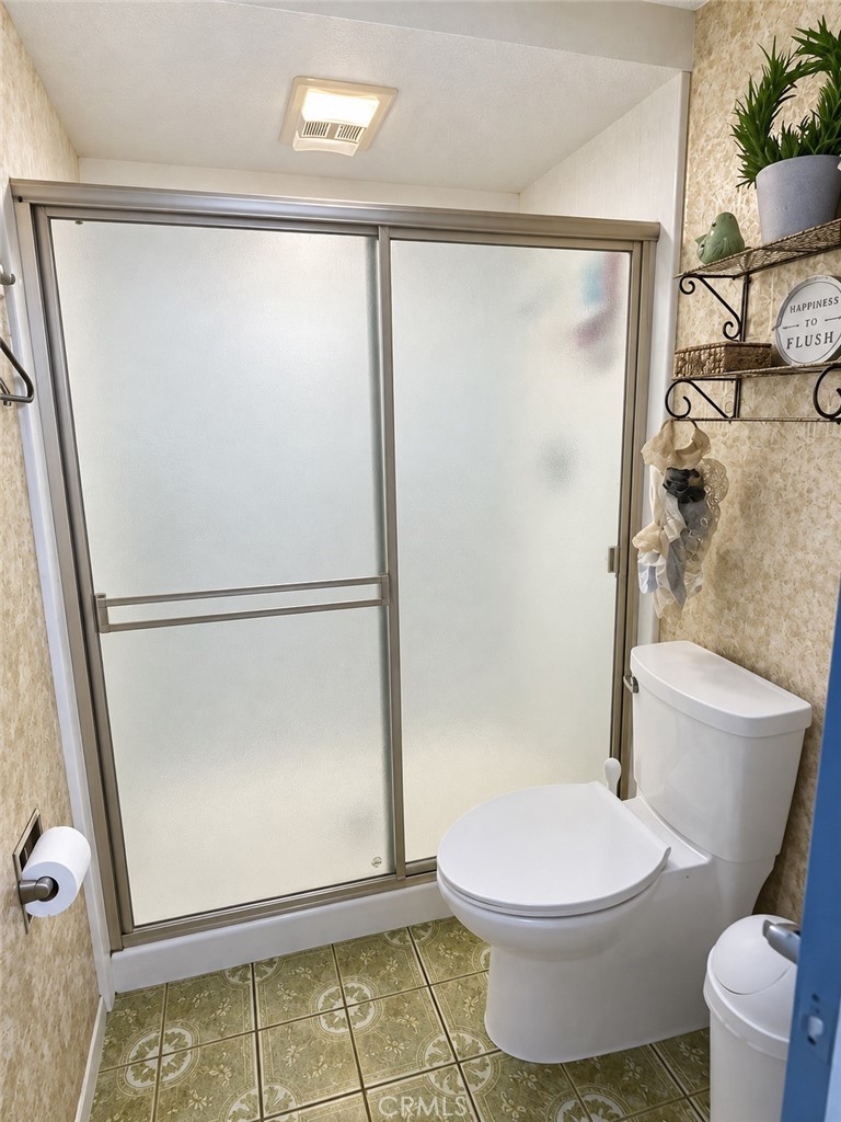 22603 Apart 1 Birds Eye Drive