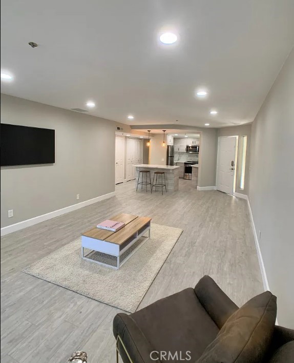 400 Lake Street 103