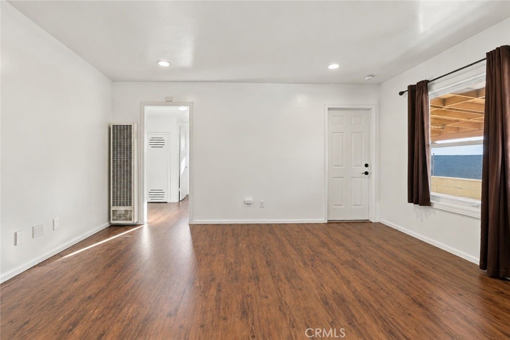 124 E Roland Street