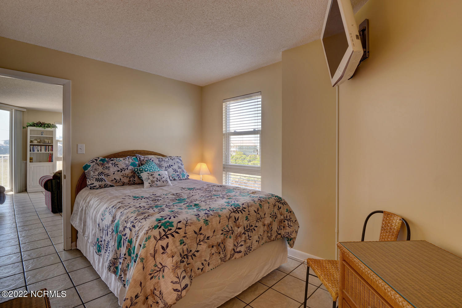 2000 New River Inlet Road, Unit 1101