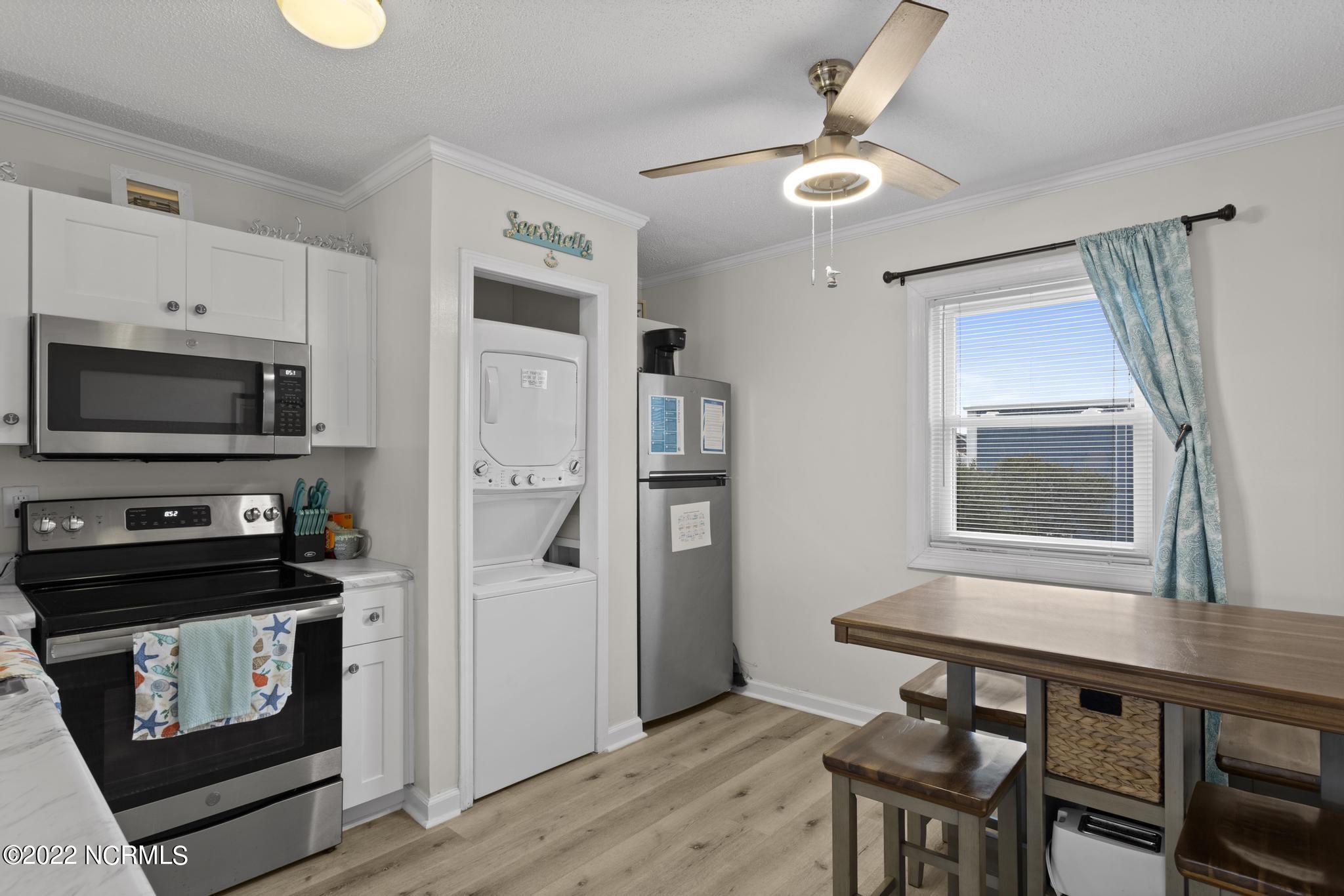 2264 New River Inlet Drive, 310