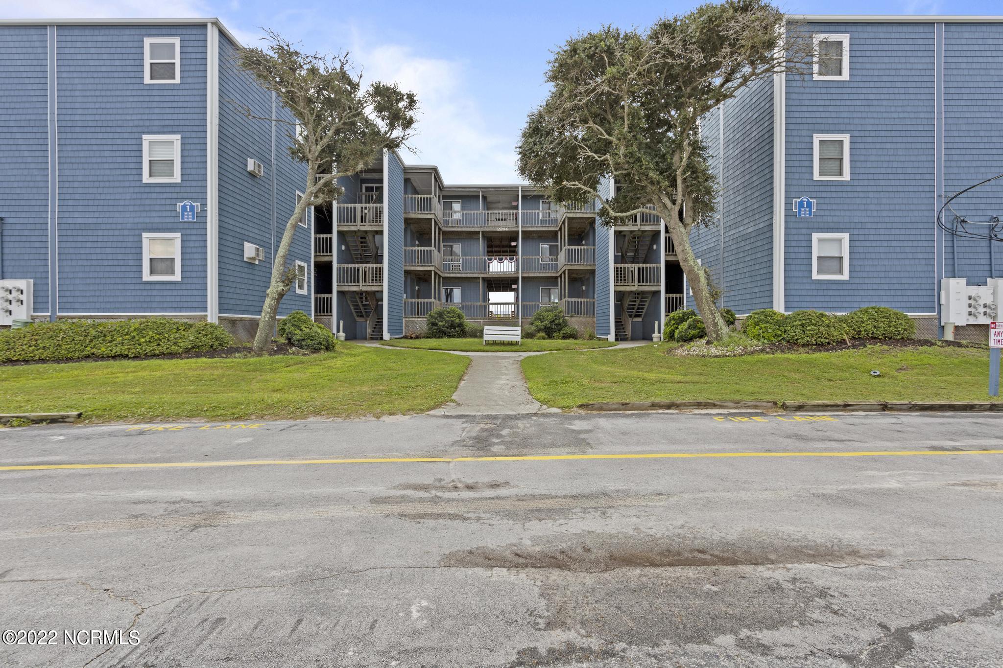 2264 New River Inlet Drive, 310