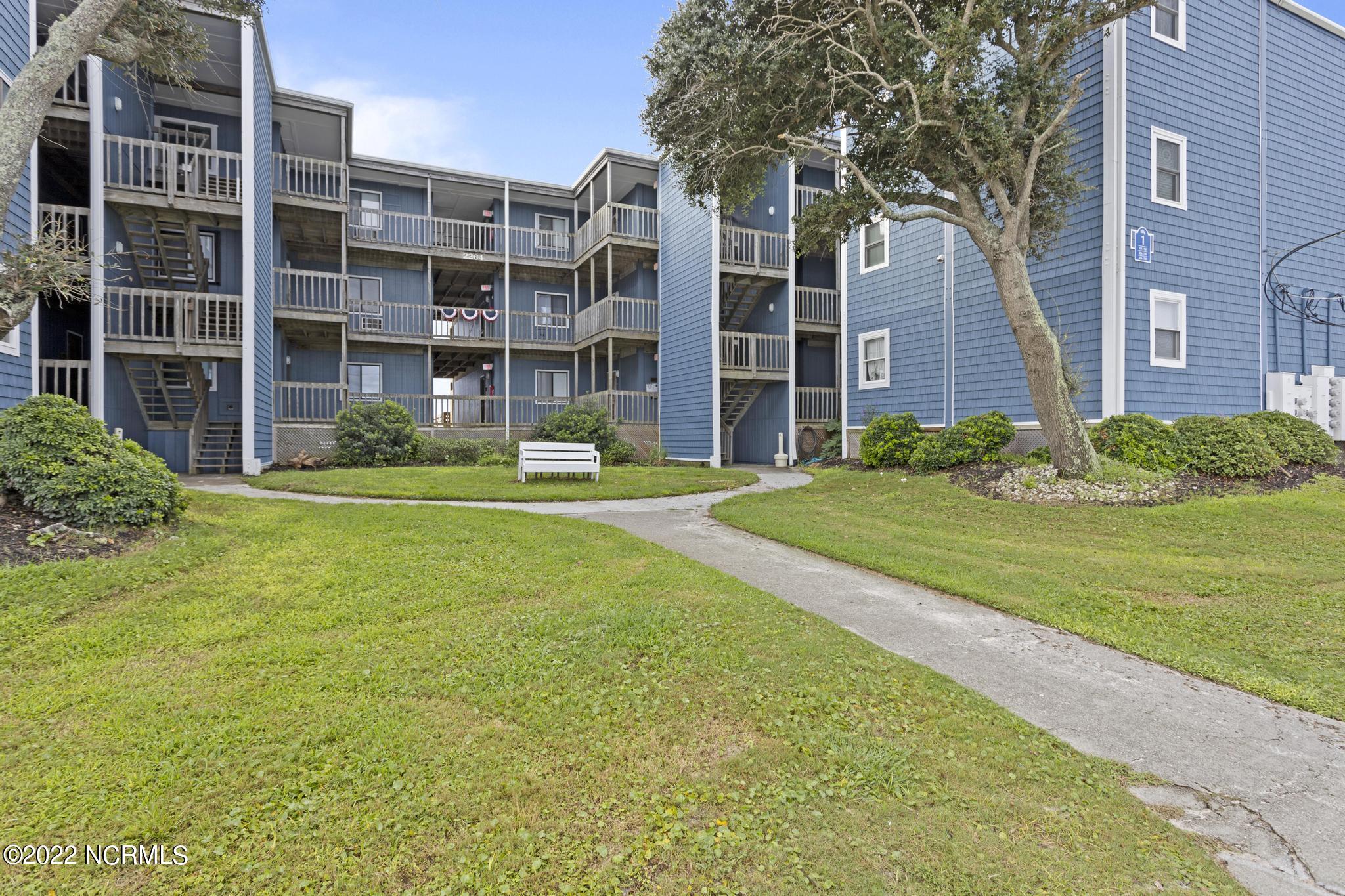2264 New River Inlet Drive, 310