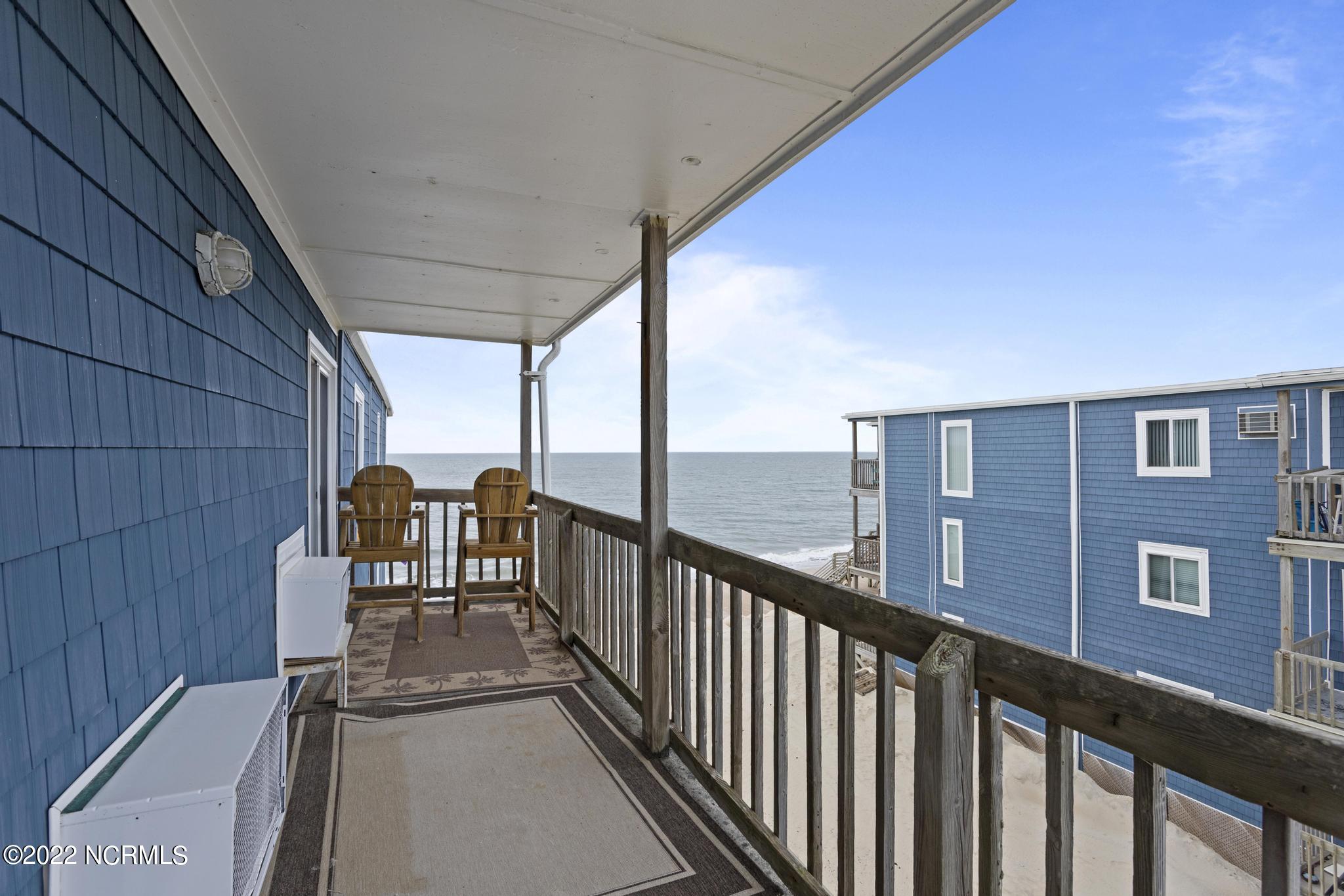 2264 New River Inlet Drive, 310
