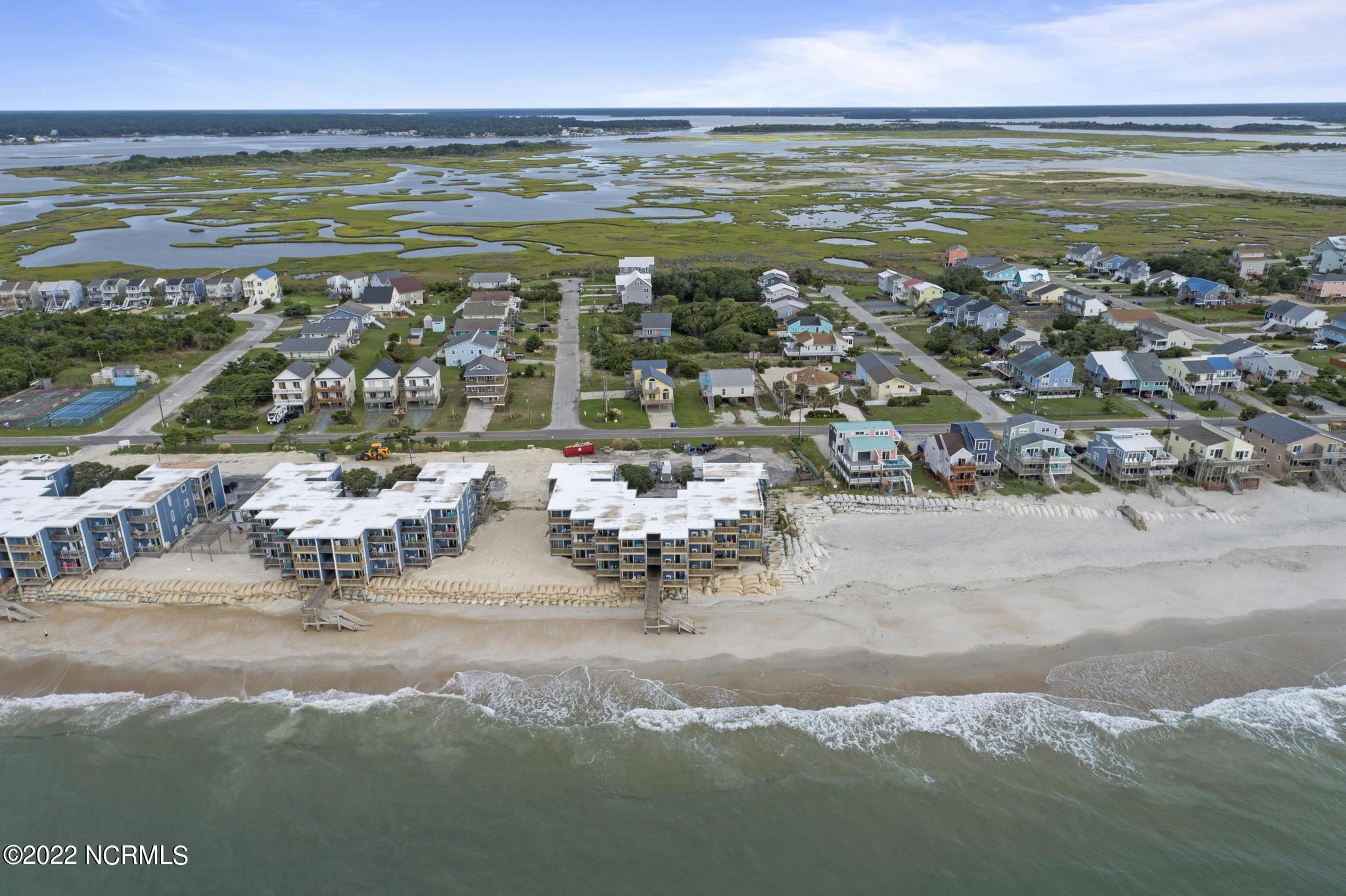 2264 New River Inlet Drive, 310