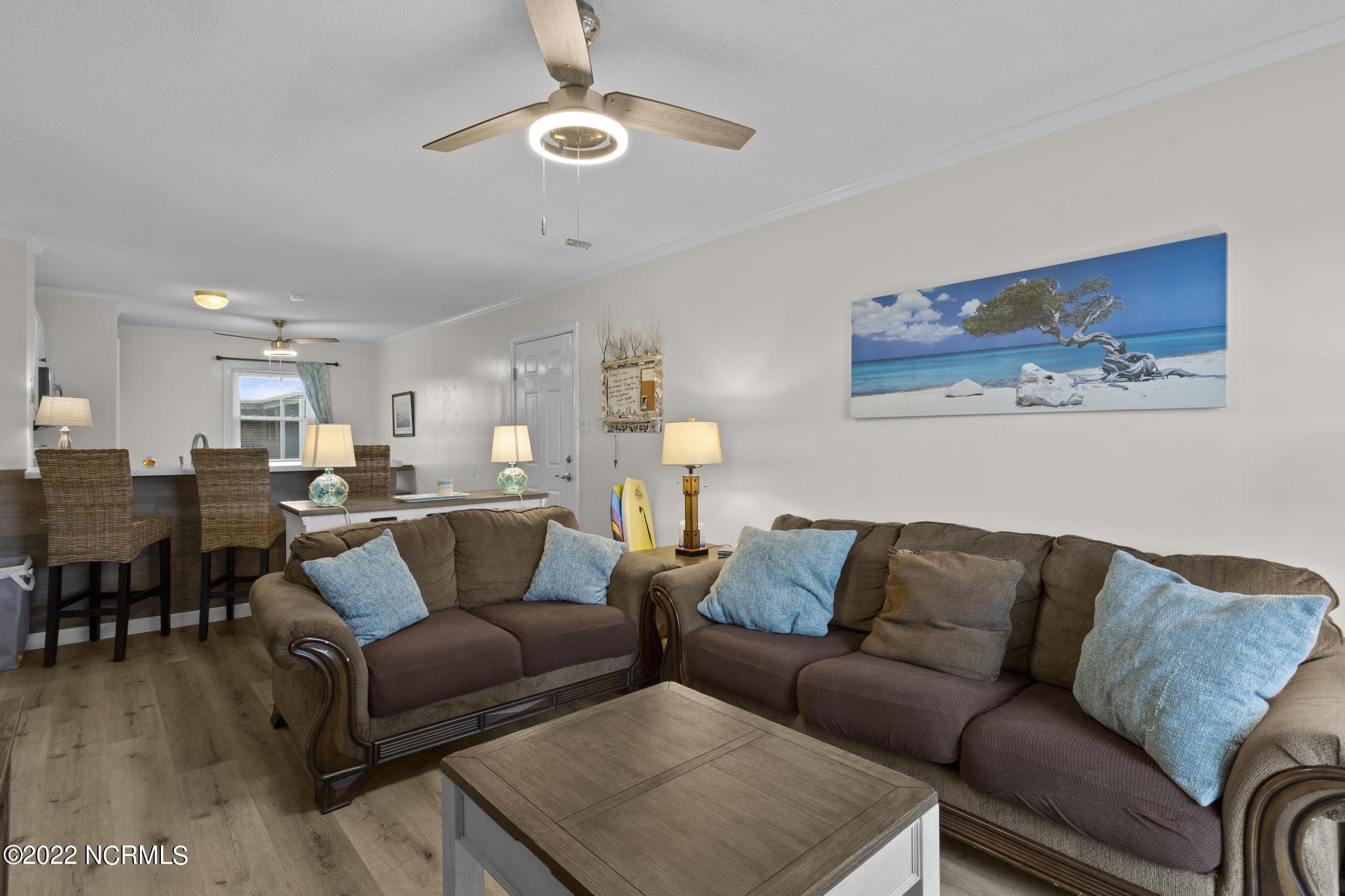 2264 New River Inlet Drive, 310